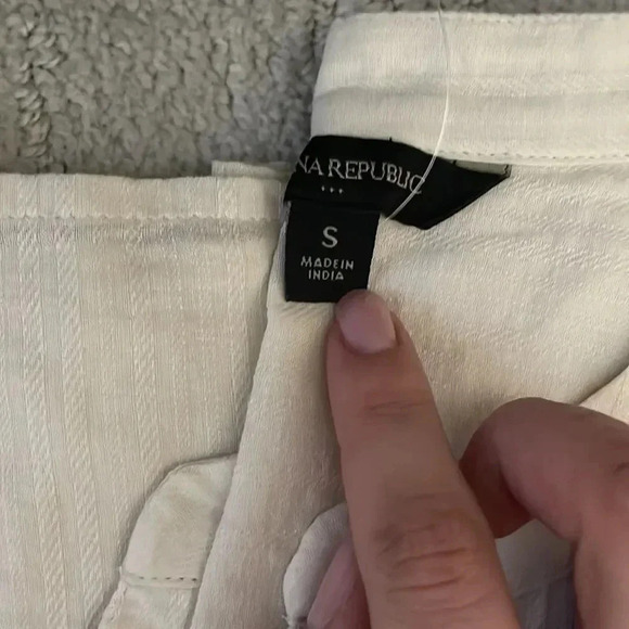 Banana Republic Embroidered Top - Picture 14 of 16